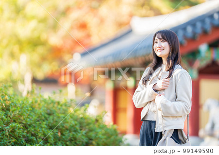 女子旅　旅行　若い女性 99149590