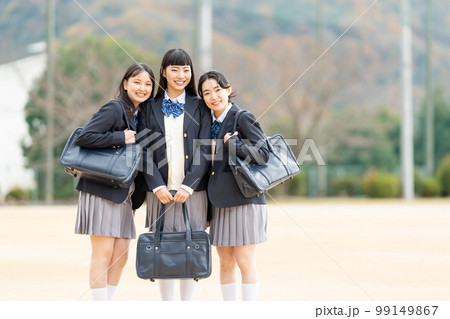 女子高生　グラウンド 99149867