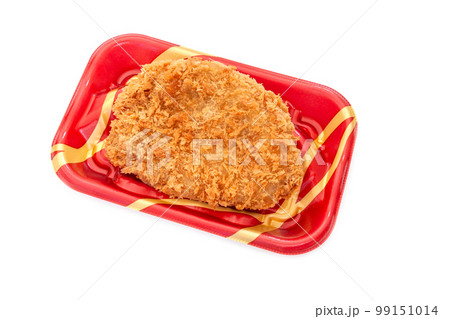 厚切りのハーブ三元豚やわらかトンカツ、食品トレイ【白背景・切り抜き】 99151014