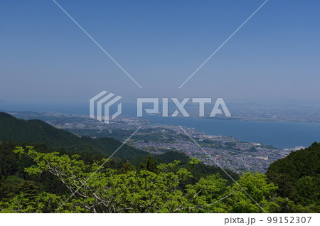 比叡山　ケーブル延暦寺駅展望所からの琵琶湖の眺め 99152307
