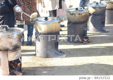 炊き出し 99152522