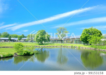 春の軽井沢プリンスショッピングプラザ 99153158