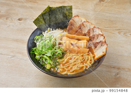 注）湯気は合成です。味噌ラーメン、みそラーメン、味噌チャーシュー麺。 99154848