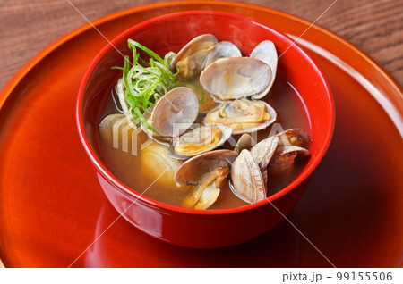 注)湯気は合成です。あさりのお味噌汁。アサリのみそ汁。和食。 注)湯気は合成です。あさりのお味噌汁。アサリのみそ汁。和食。 99155506
