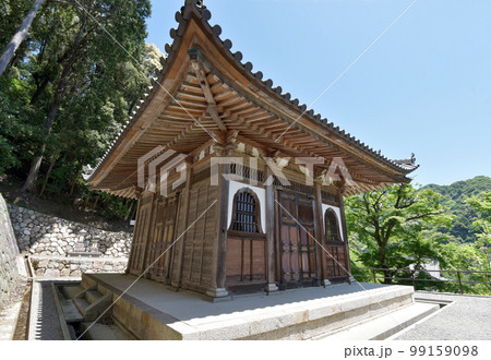 新緑の長谷寺 一切経蔵 奈良県桜井市初瀬 新緑の長谷寺 一切経蔵 奈良県桜井市初瀬 99159098