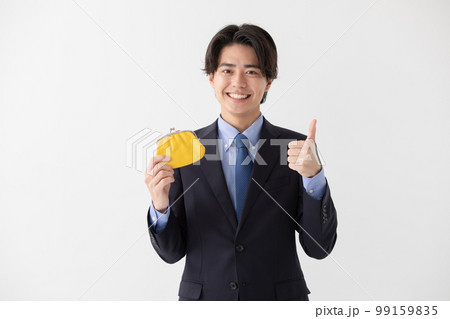 ビジネスマン　財布　がま口　サムズアップ 99159835