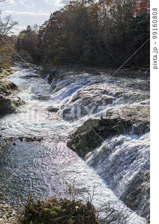 晩秋の大滝ナイアガラの滝 99160808
