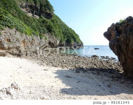 ジョン万次郎上陸の地「大度浜海岸」 ジョン万次郎上陸の地「大度浜海岸」 99161345