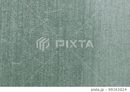 和紙と黒竹の薄膜による背景素材（老竹色） 99163824