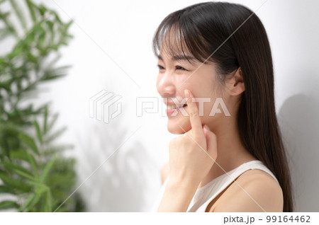 ビューティー　若い　女性 99164462