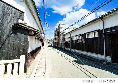 【重要伝統的建造物群保存地区】龍野の街並み 大手地区の風景3 兵庫県たつの市 【重要伝統的建造物群保存地区】龍野の街並み 大手地区の風景3 兵庫県たつの市 99175054
