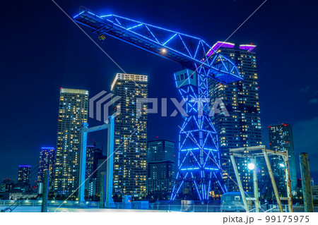 【東京の都市風景】アーバンドッグ豊洲の都市夜景 【東京の都市風景】アーバンドッグ豊洲の都市夜景 99175975
