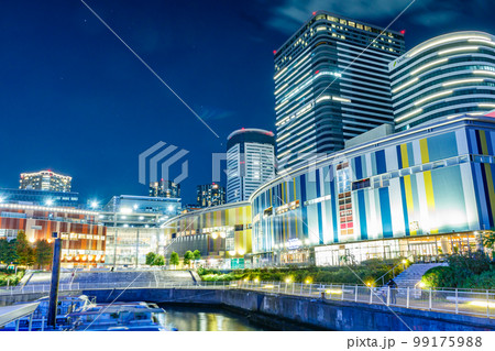 【東京の都市風景】アーバンドッグ豊洲の都市夜景 【東京の都市風景】アーバンドッグ豊洲の都市夜景 99175988