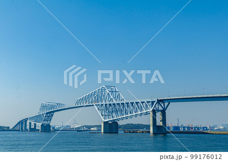 【東京の都市風景】東京ゲートブリッジ（若洲公園） 99176012