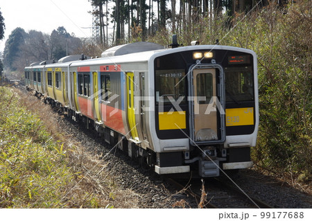 水郡線 瓜連付近 普通列車キハ130 水郡線 瓜連付近 普通列車キハ130 99177688