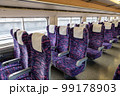 東北新幹線の車内(2022年) 99178903