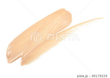 刷毛で描いたカバー力の強いクリームファンデーションのカラーサンプル 99179329