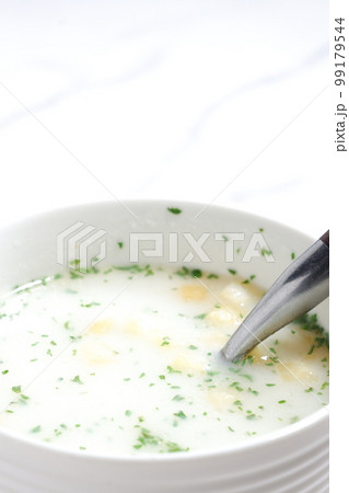 じゃがいもと野菜のポタージュ 99179544