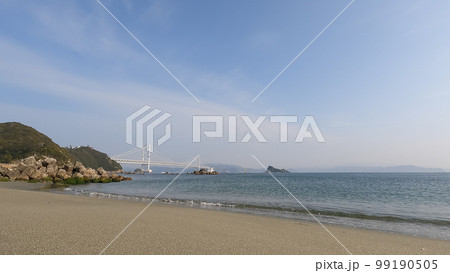 千鳥ヶ浜(徳島県鳴門市)から見た鳴門海峡・大鳴門橋の風景。 千鳥ヶ浜(徳島県鳴門市)から見た鳴門海峡・大鳴門橋の風景。 99190505