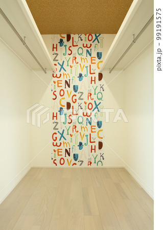 デザイナーズハウス お洒落なウォークインクローゼット 99191575