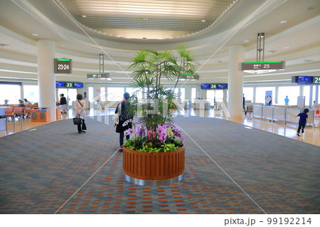 那覇空港ロビー 99192214