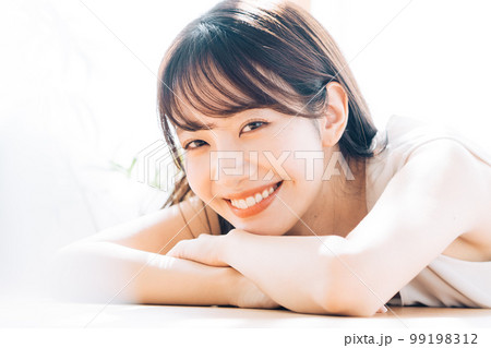 女性　ビューティー 99198312