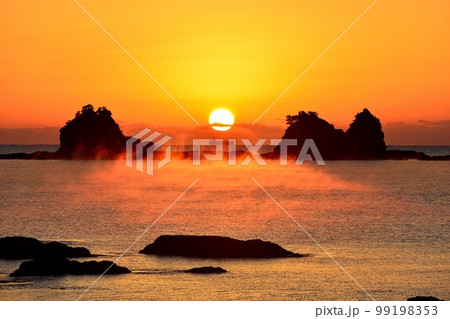 田原海岸の朝日 99198353