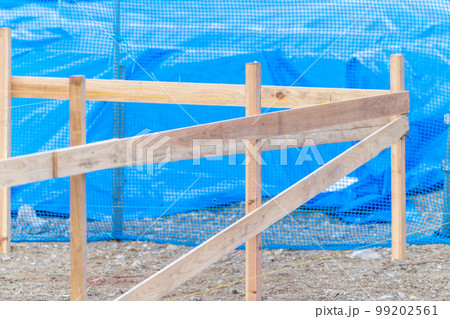 遣り方 基礎工事 BM GL 貫板 基準 中心線 遣り方 基礎工事 BM GL 貫板 基準 中心線 99202561