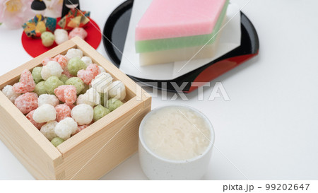 ひな祭りイメージ｜雛あられ・ひし餅・甘酒 99202647
