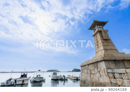 《広島県》鞆の浦の風景・常夜灯 《広島県》鞆の浦の風景・常夜灯 99204189