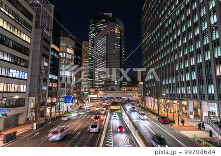 《東京都》東京都心の大動脈・昭和通りの夜景 99208684