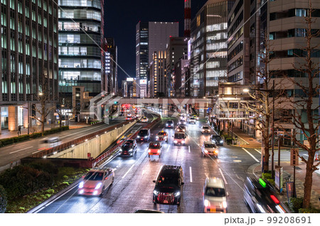 《東京都》東京都心の大動脈・昭和通りの夜景 99208691