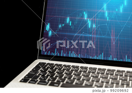 経済イメージ ノートパソコンとチャート 経済イメージ ノートパソコンとチャート 99209692