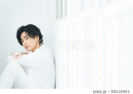 男性ポートレート　美容　メンズコスメ 99210901