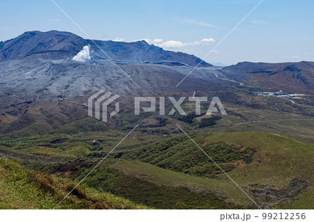 熊本県/ 杵島岳から見る阿蘇 中岳・阿蘇パノラマライン 99212256