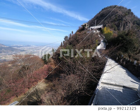 我拝師山・出釈迦寺奥の院捨身ヶ岳弾定の梅【香川県善通寺市】2 我拝師山・出釈迦寺奥の院捨身ヶ岳弾定の梅【香川県善通寺市】2 99212325