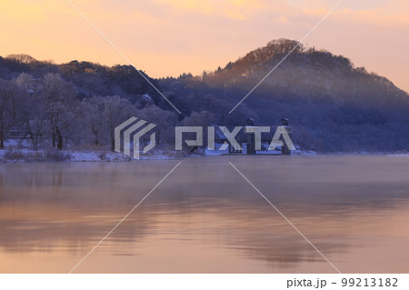 岩手県北上市 朝焼けの冬景色 岩手県北上市 朝焼けの冬景色 99213182