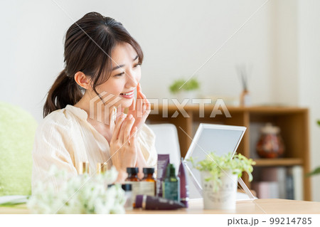 若い女性のビューティ 若い女性のビューティ 99214785