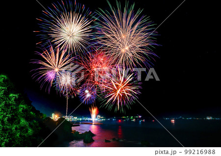 静岡県伊豆市土肥　土肥サマーフェスティバル海上花火大会 99216988