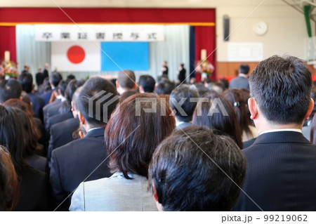 卒業式 卒業式 99219062