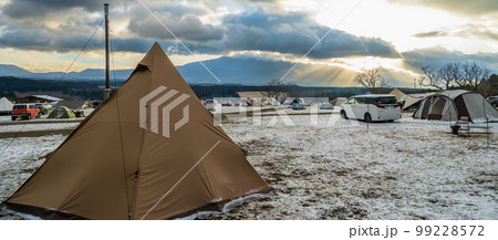 「静岡県」冬キャンプ 積雪 「静岡県」冬キャンプ 積雪 99228572