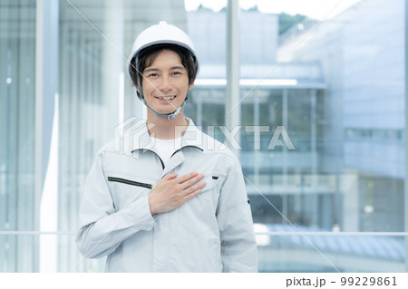 若い男性作業員のポートレート 若い男性作業員のポートレート 99229861
