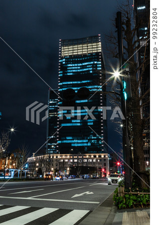 東京駅の旧郵便局舎付近の風景 99232804