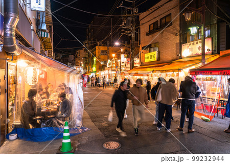 《東京都》浅草飲み屋街・ホッピー通り 《東京都》浅草飲み屋街・ホッピー通り 99232944
