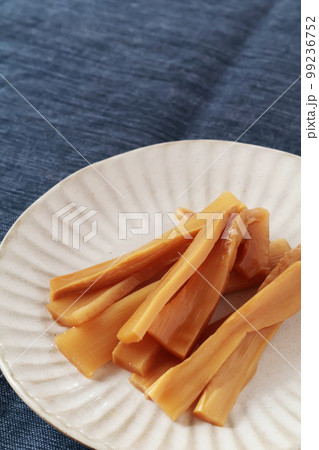 皿の上のメンマ 皿の上のメンマ 99236752