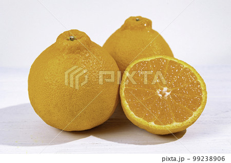 鹿児島県産「不知火（しらぬい / しらぬひ）」（清見オレンジと中野3号ポンカンの交配種） 99238906