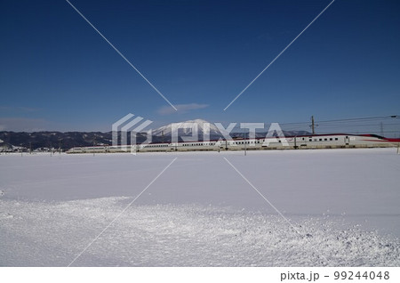 田沢湖線は秋田新幹線こまちも走る 99244048