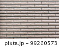 綺麗に並んだレンガの壁 99260573
