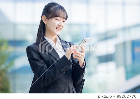 就活　女性のポートレート　撮影協力「LINK FOREST」 99262770