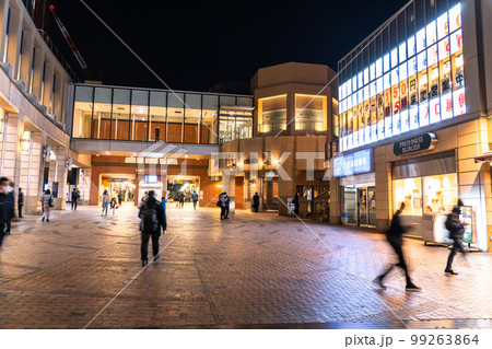 《東京都》三軒茶屋駅前・都市風景 99263864